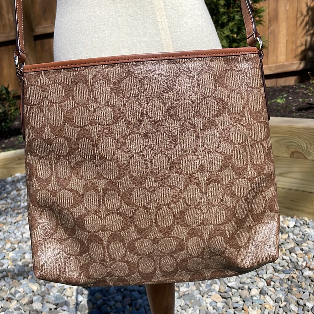 COACH (NEW) Varsity Stripe File Bag in Signature Coated Canvas (F38402) - Picture 5 of 10